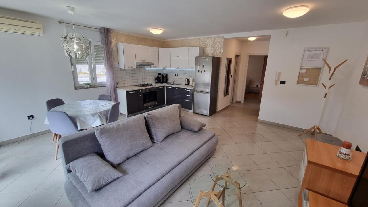 K&D Appartement Rijeka Buitenkant foto